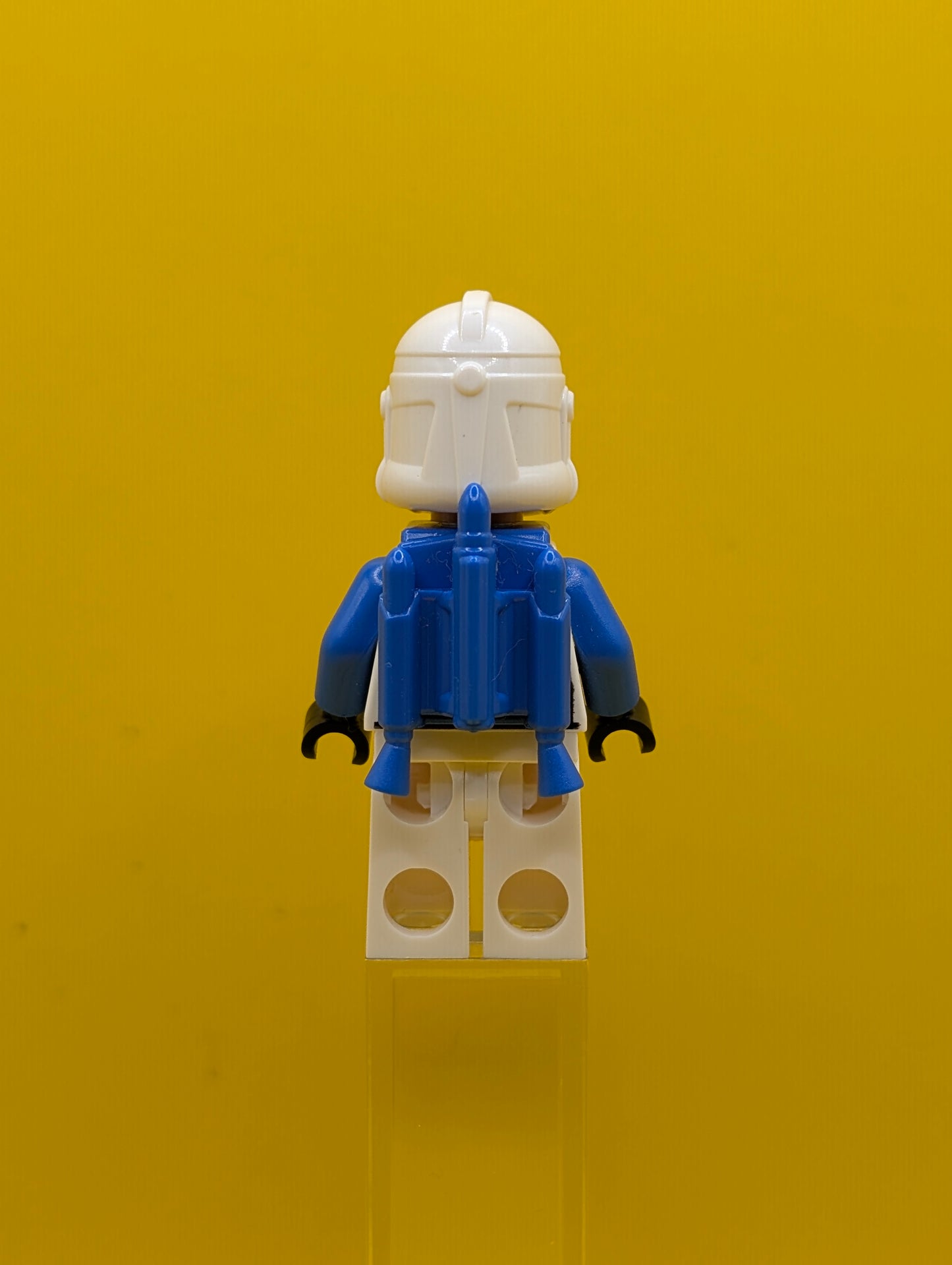 Clone Jet Trooper sw1093 501st Legion (Phase 2) - Nougat Head Star Wars Lego Minifigure