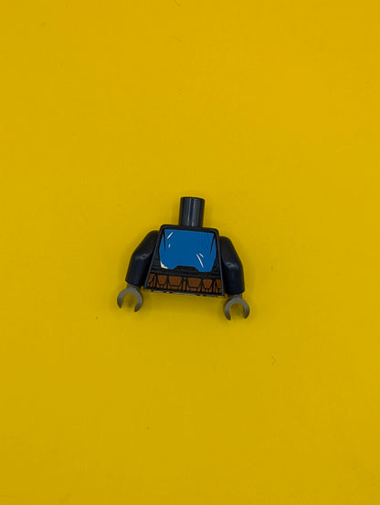 973pb5680c01 Torso SW Mandalorian Blue Beskar Armor, Reddish Brown Belt with Pouches and Dark Silver Buckle Pattern / Dark Blue Arms / Dark Bluish Gray Hands Lego Part