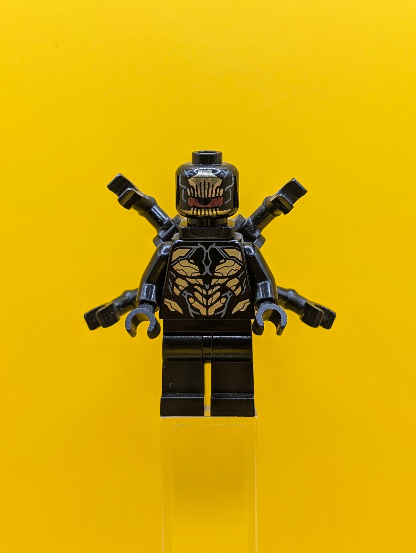 Outrider sh0871 Extended Arms, Torso with Short Dark Bluish Gray Tips at Neck Marvel Lego Minifigure