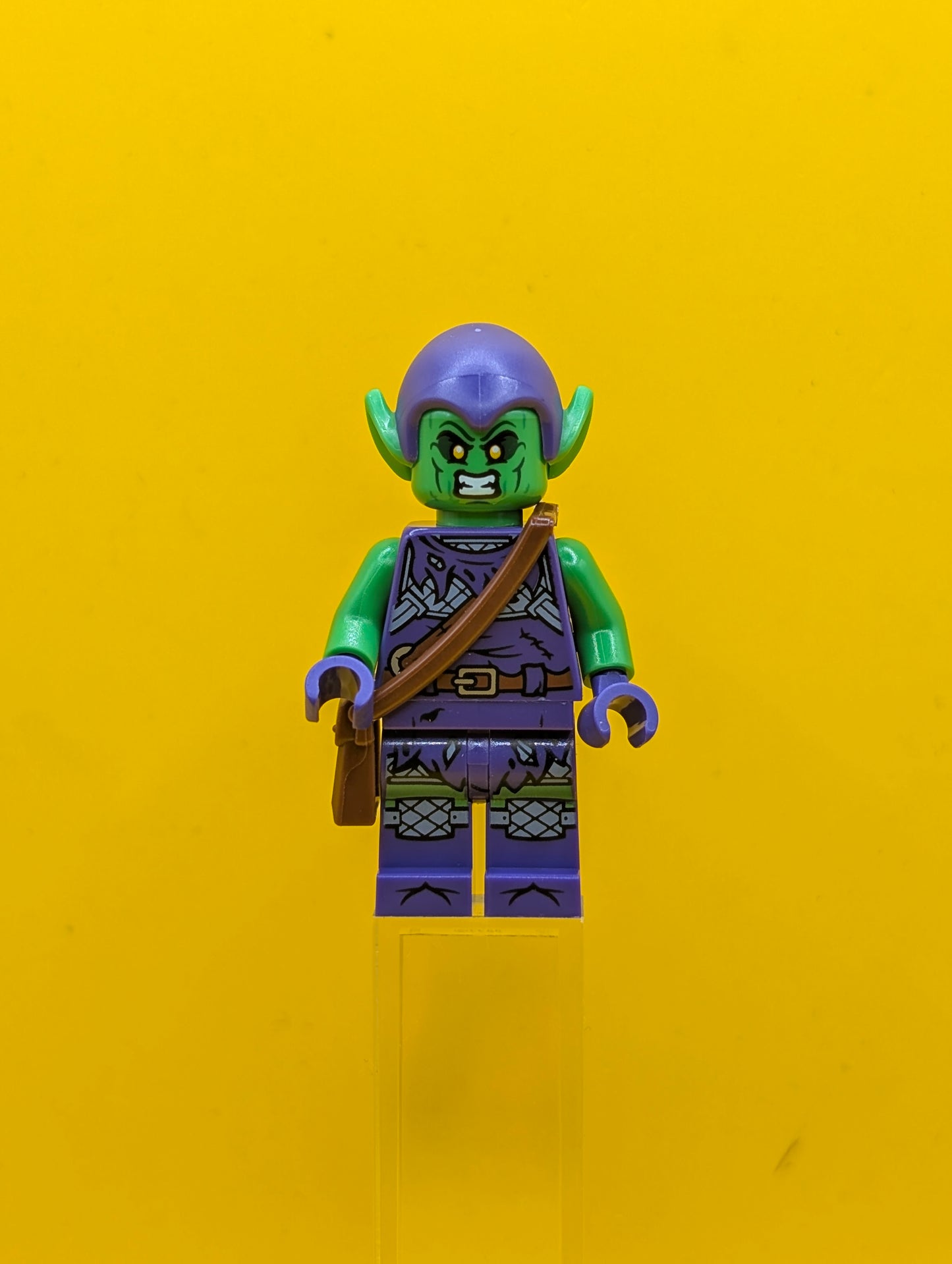 Green Goblin sh0695 Bright Green Skin, Dark Purple Outfit, Small Yellow Eyes, Printed Legs Marvel Lego Minifigure