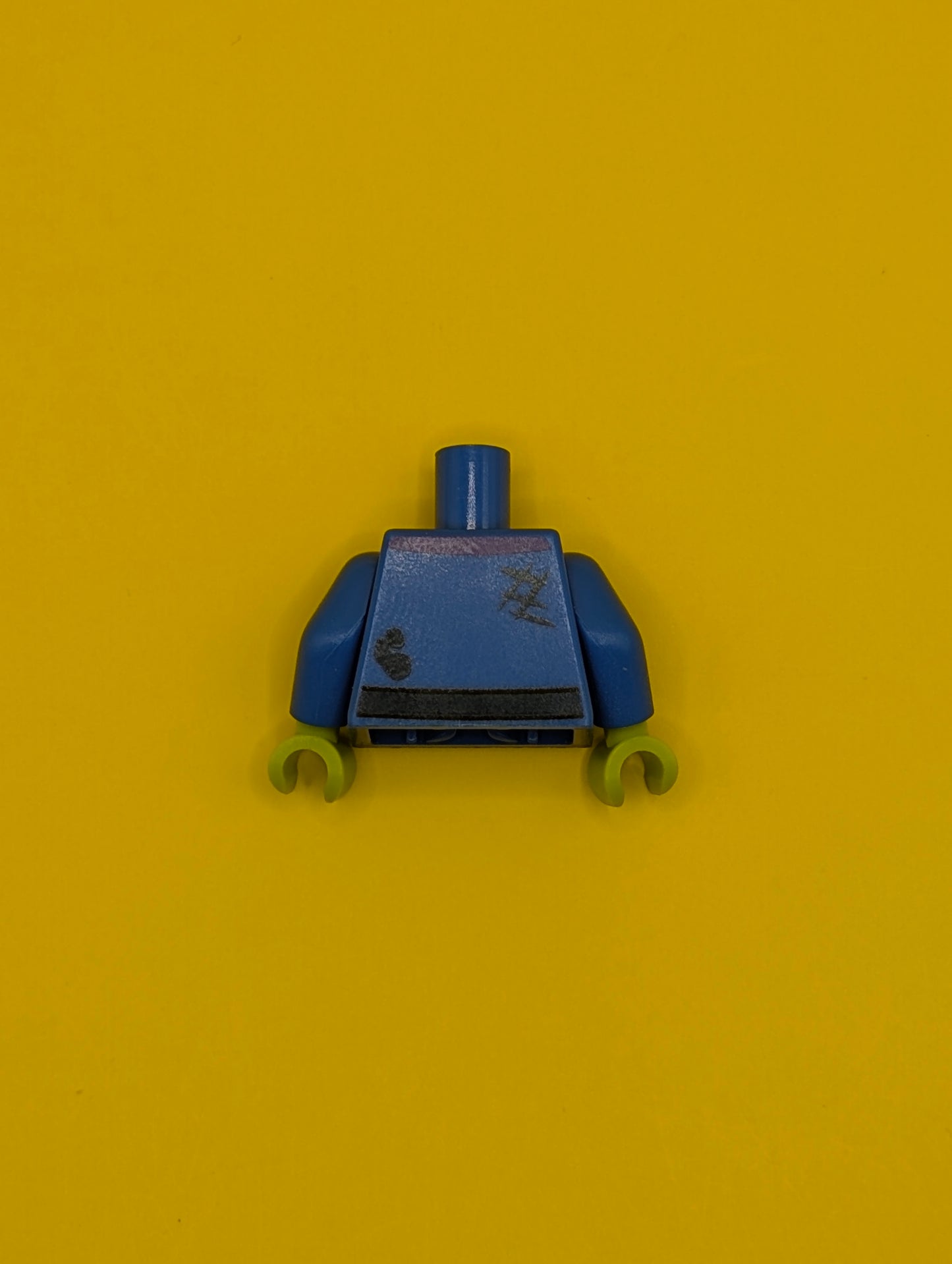 Torso Space Ringed Planet and Black Belt, Dirt Stains Pattern / Blue Arms / Lime Hands 973pb0689c01 Lego