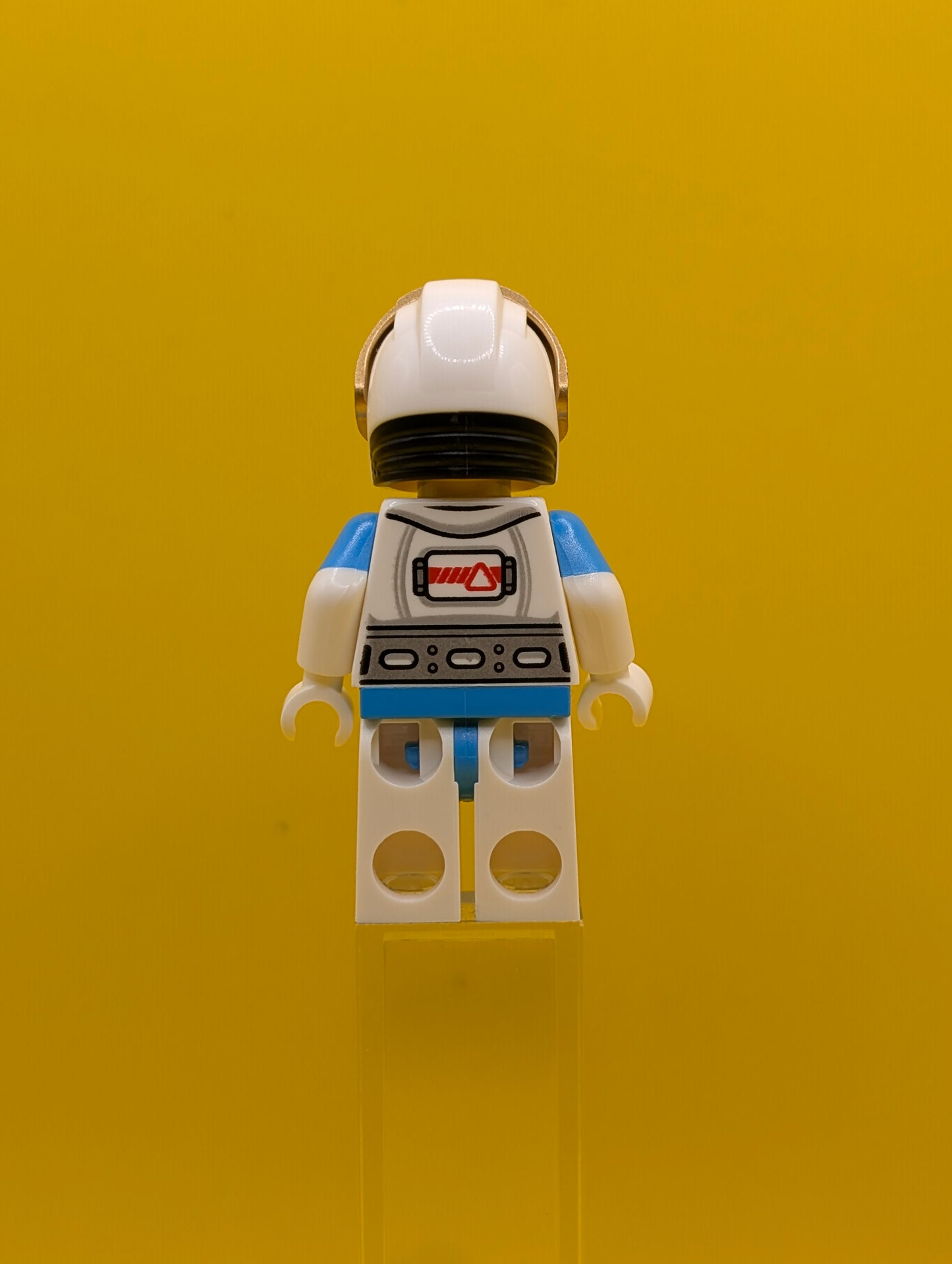 Lunar Research Astronaut cty1409 Female, White and Dark Azure Suit, White Helmet, Metallic Gold Visor, Backpack Clips, Open Mouth Smile City Lego Minifigure