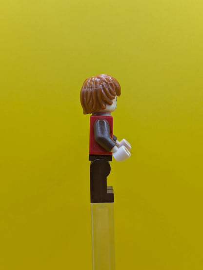 Ron Weasley hp123 Red Tartan Sweater, Reddish Brown Legs Harry Potter Lego Minifigure
