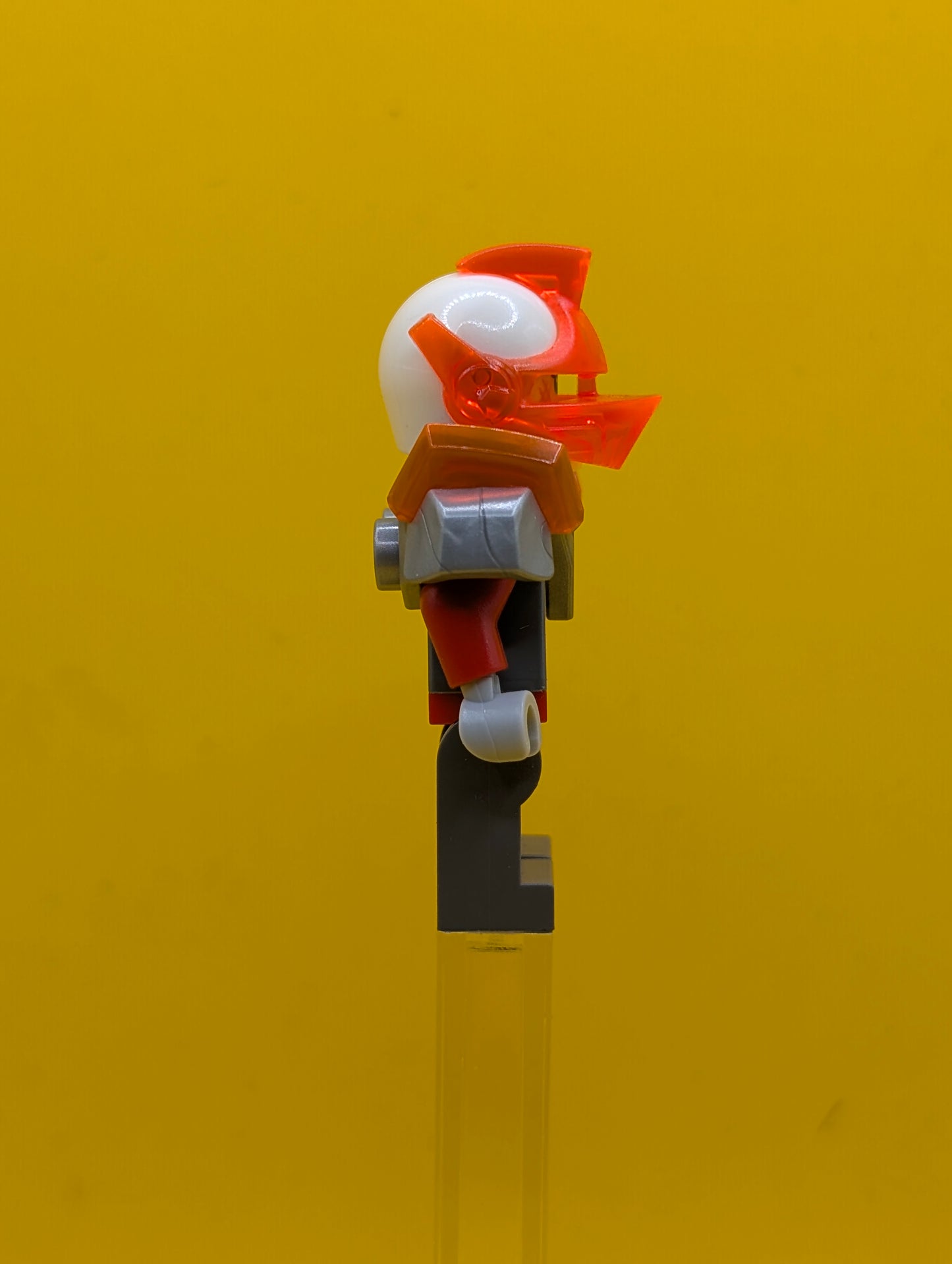 Macy Halbert nex086 Trans-Neon Orange Visor, Flat Silver Armor Nexo Knights Lego Minifigure