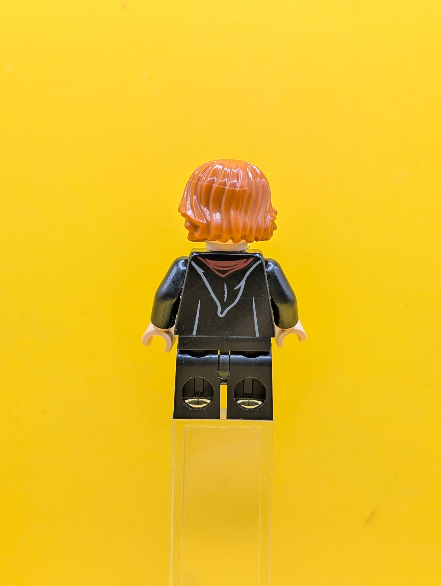 Ron Weasley hp416 Gryffindor Robe Clasped, Black Medium Legs, Sleeping / Awake Harry Potter Lego Minifigure