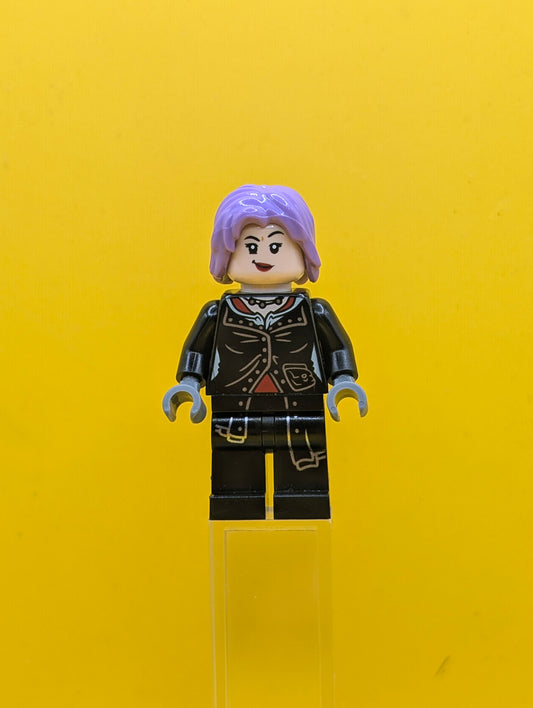 Nymphadora Tonks hp336 Medium Lavender Hair, Printed Legs Harry Potter Lego Minifigure