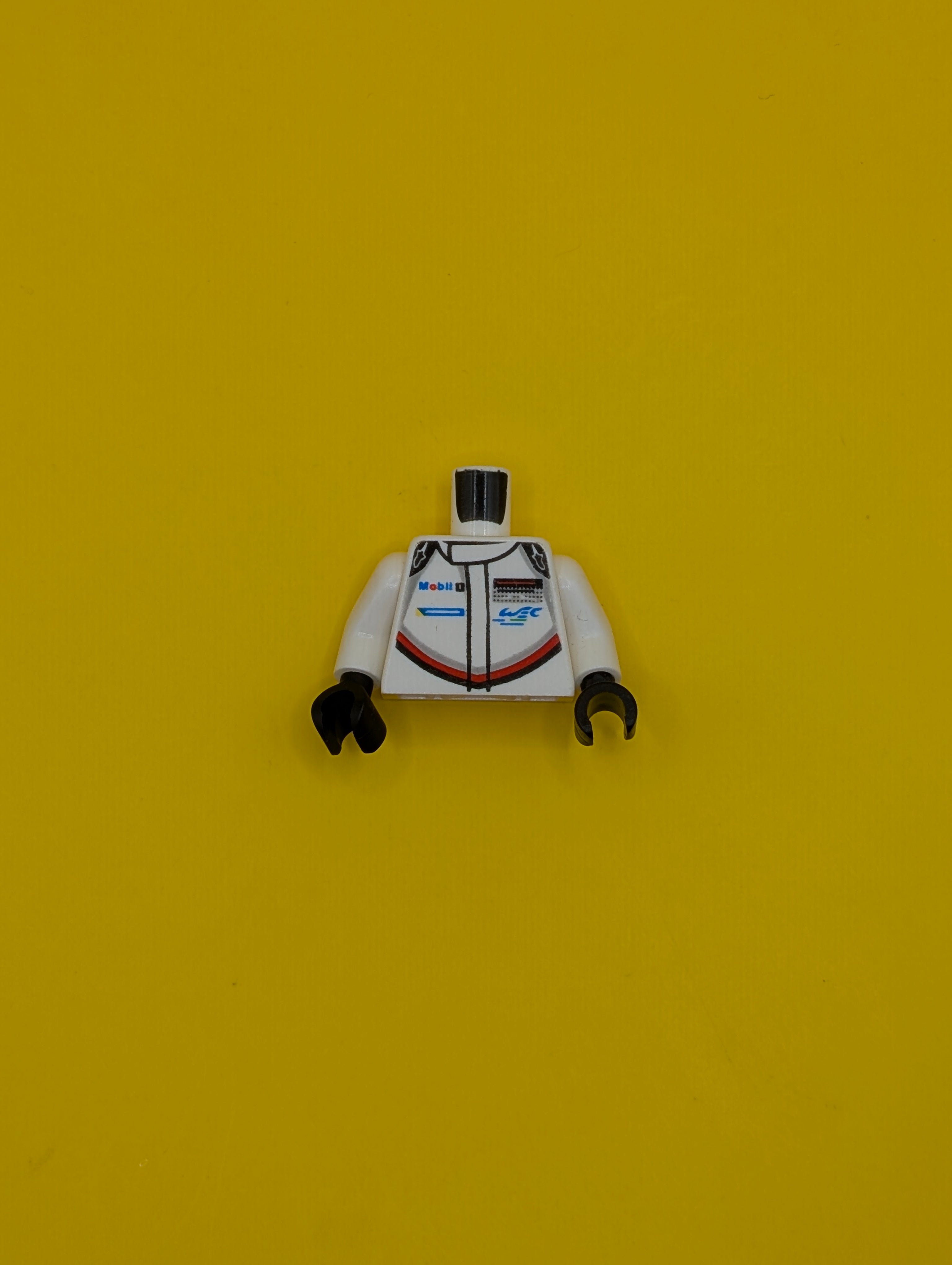 973pb3322c01 Torso Speed Champions with Mobil 1 and WEC Logo on Front ...