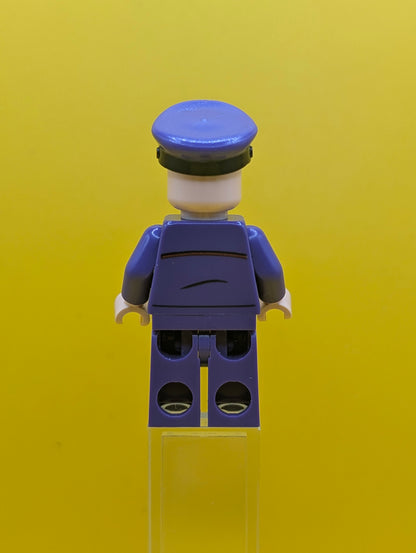 Stanley (Stan) Shunpike hp192 Knight Bus Conductor Uniform with Black Tie, Hat with Red Band Harry Potter Lego Minifigure