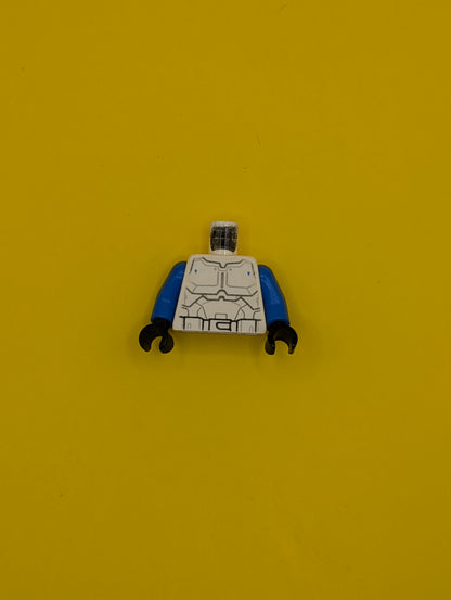 973pb1467c01 Torso SW Armor Special Forces Commander with Small Blue Triangles Pattern / Blue Arms / Black Hands Lego Part
