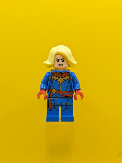 Captain Marvel sh0639 Bright Light Yellow Hair Minifigure Lego