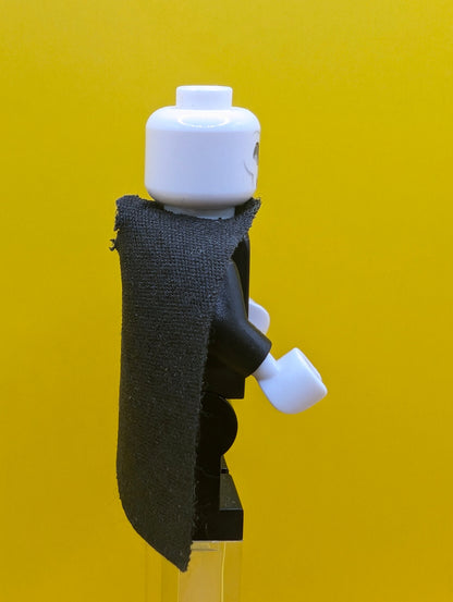 Lord Voldemort dim037 White Head Black Cape Green Robe Lines Minifigure Lego