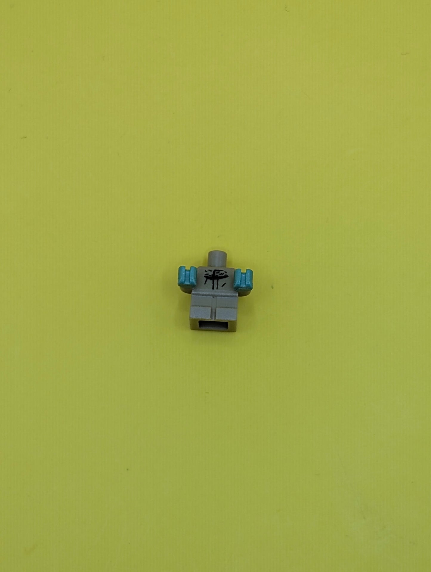 25128pb008 Body Baby / Toddler with Fixed Arms with Molded Sand Green Hands and Printed Black Lines and Fur Collar Pattern Lego Part