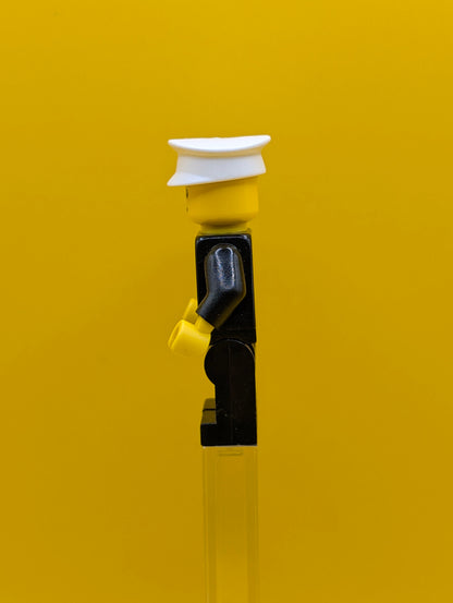Police cty0005a City Suit with Blue Tie and Badge, Black Legs, White Hat, Black Eyebrows, Thin Grin Lego Minifigure