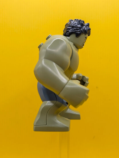 Hulk sh0966 Giant, Sand Blue Pants with Lavender Panels, Raging Marvel Lego Minifigure