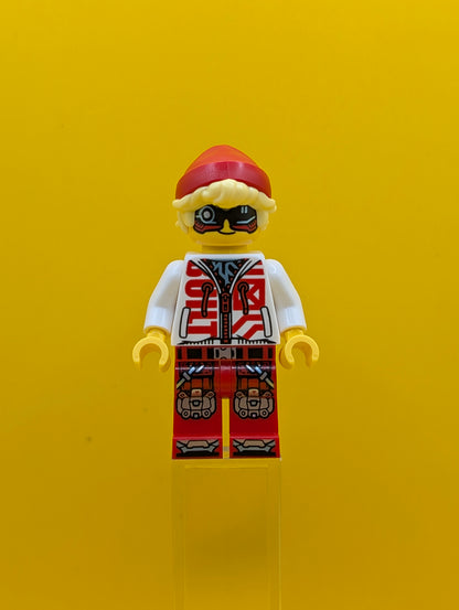Cooper drm069 Black Visor, White Hoodie, Red Legs Dreamzzz Lego Minifigure