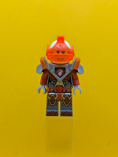 Macy Halbert nex086 Trans-Neon Orange Visor, Flat Silver Armor Nexo Knights Lego Minifigure