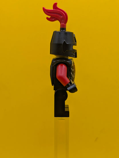 Dragon Knight cas524 Armor with Dragon Head, Helmet Closed, Red Plume, Black Bushy Eyebrows Castle Lego  Minifigure