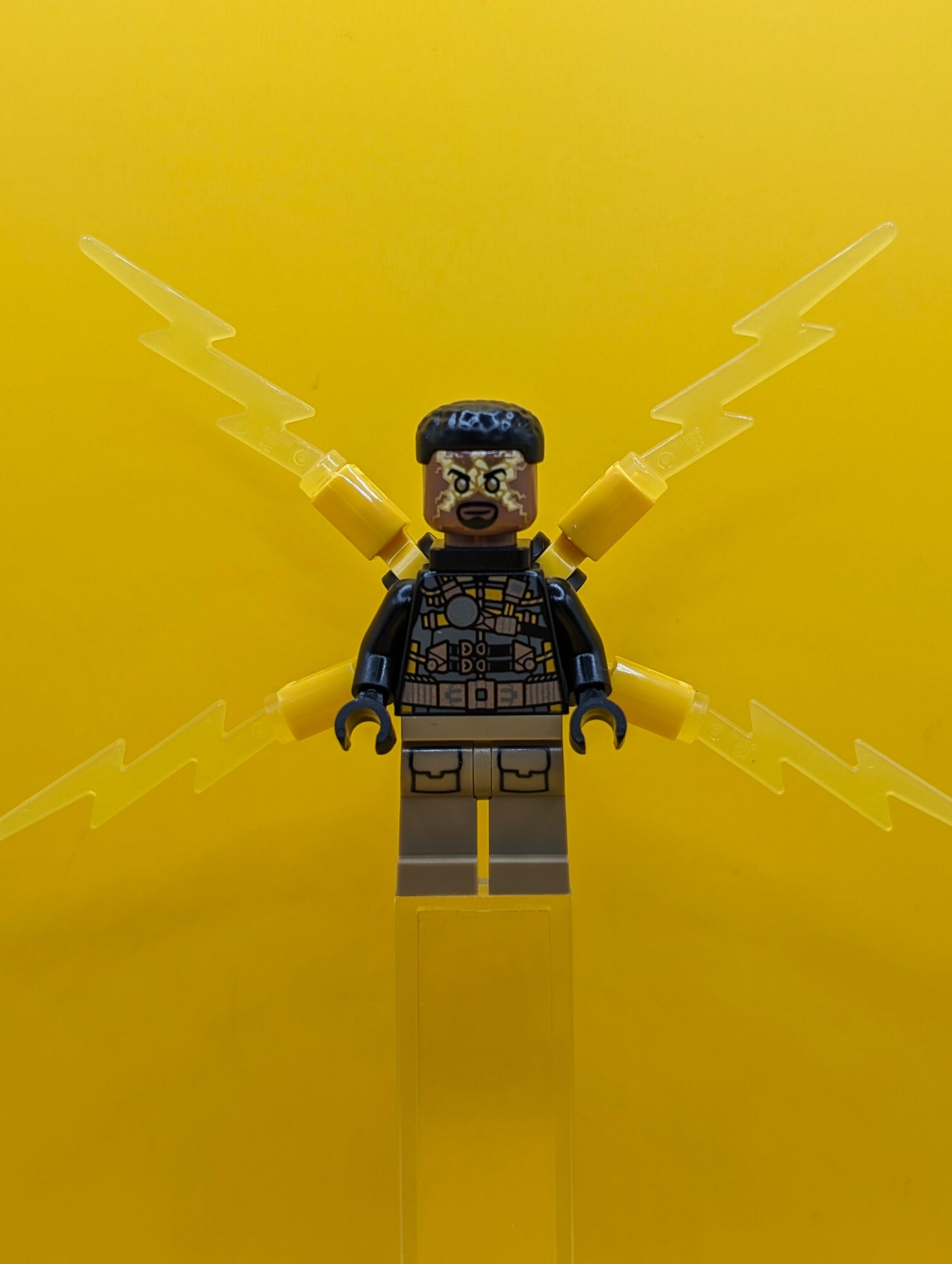 Electro sh0945 Marvel Super Heroes Minifigure Lego