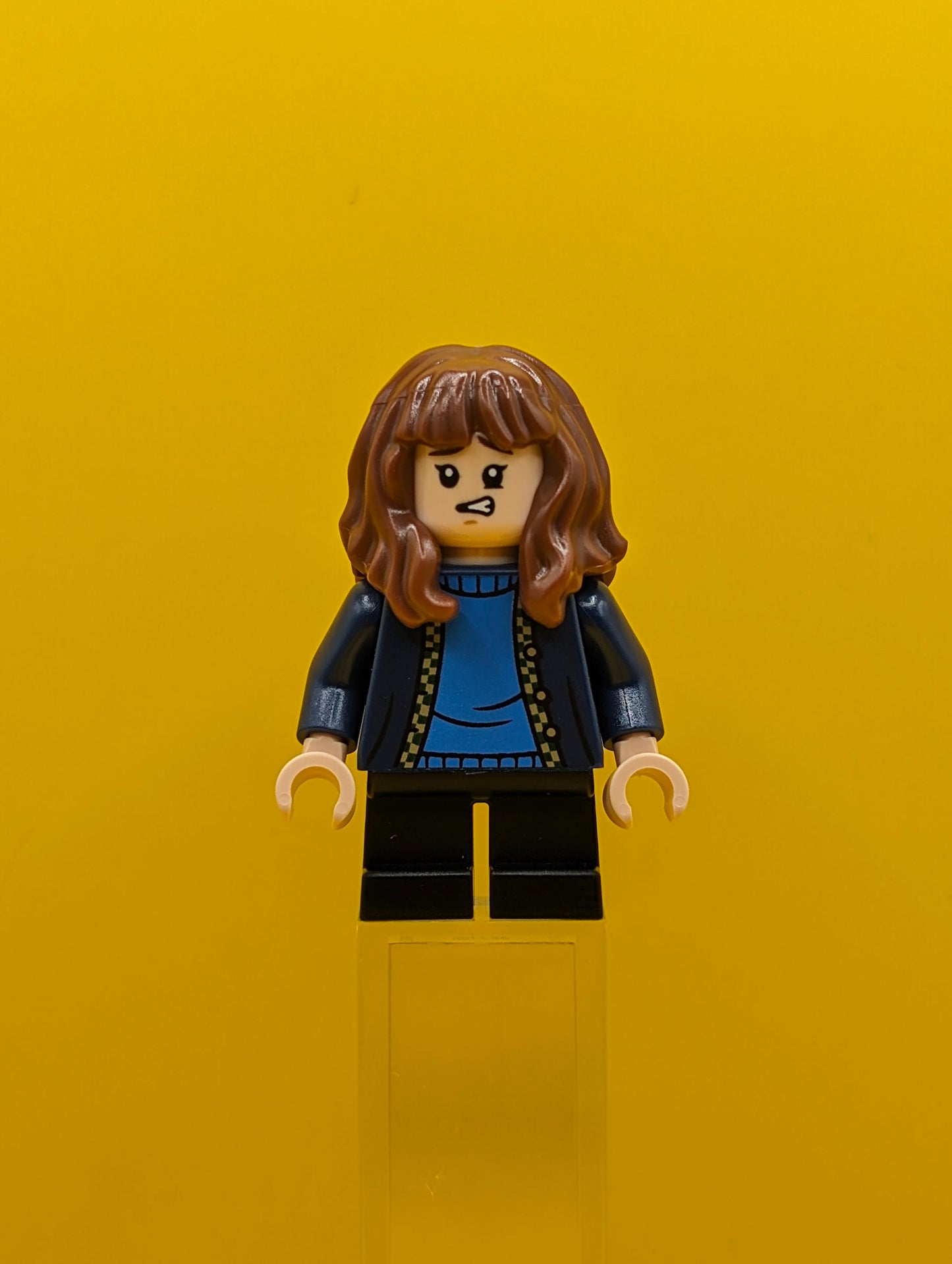 Hermione Granger hp476 Dark Blue Cardigan, Black Short Legs Minifigure Lego