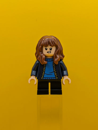 Hermione Granger hp476 Dark Blue Cardigan, Black Short Legs Minifigure Lego