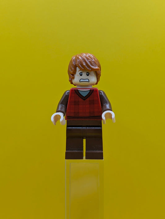 Ron Weasley hp123 Red Tartan Sweater, Reddish Brown Legs Harry Potter Lego Minifigure