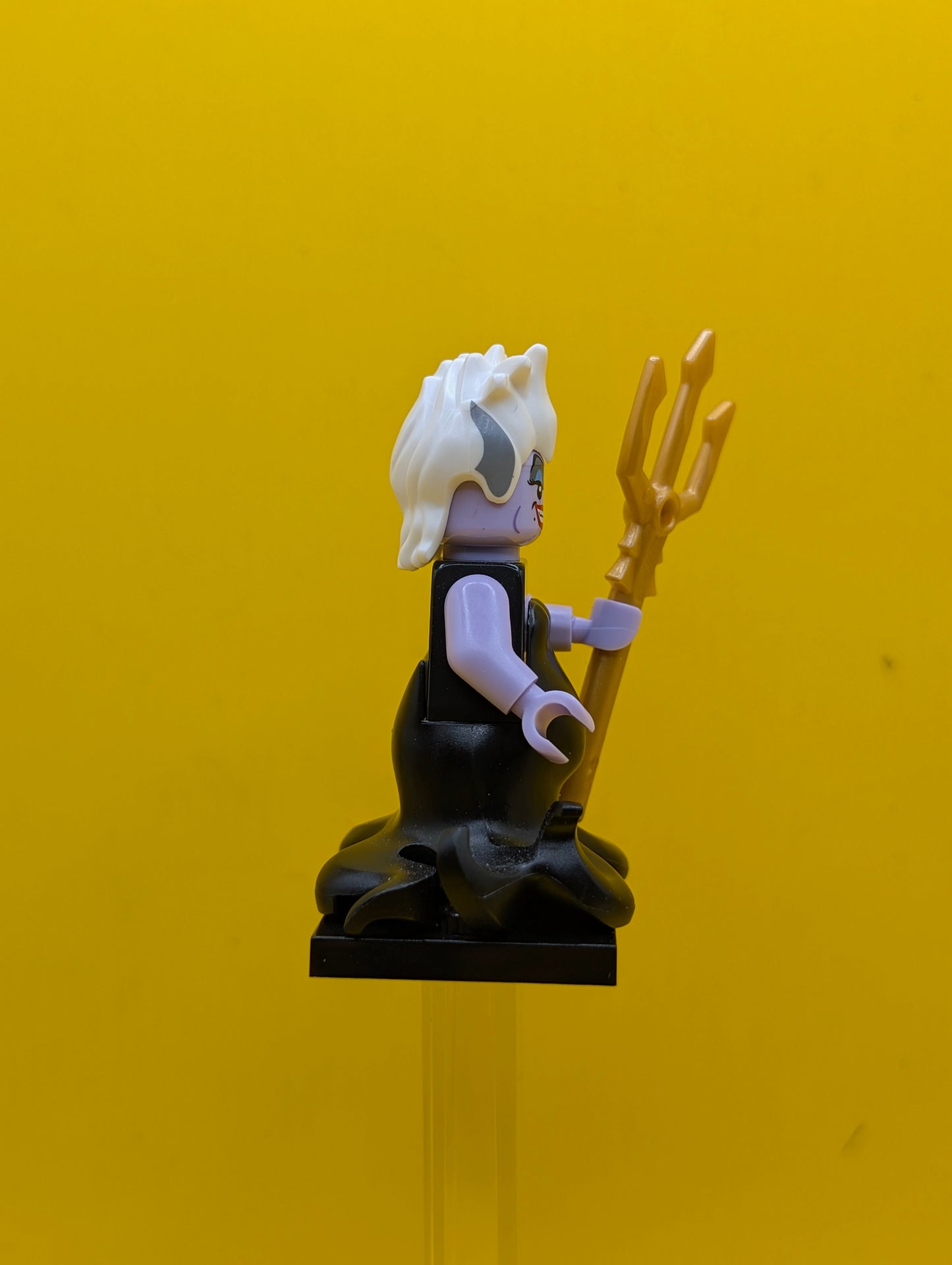 Ursula coldis-17 Disney, Series 1 (Complete Set with Stand and Accessories) CMF Lego Minifigure