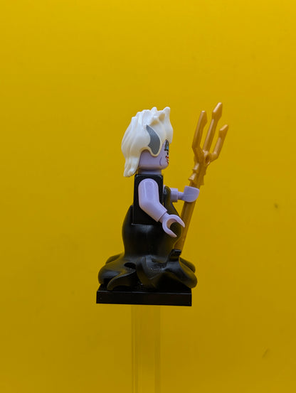 Ursula coldis-17 Disney, Series 1 (Complete Set with Stand and Accessories) CMF Lego Minifigure