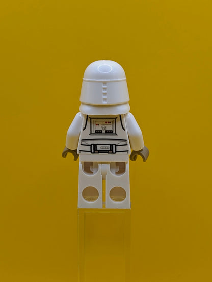 Snowtrooper sw1180 Female Reddish Brown Star Wars Minifigure Lego