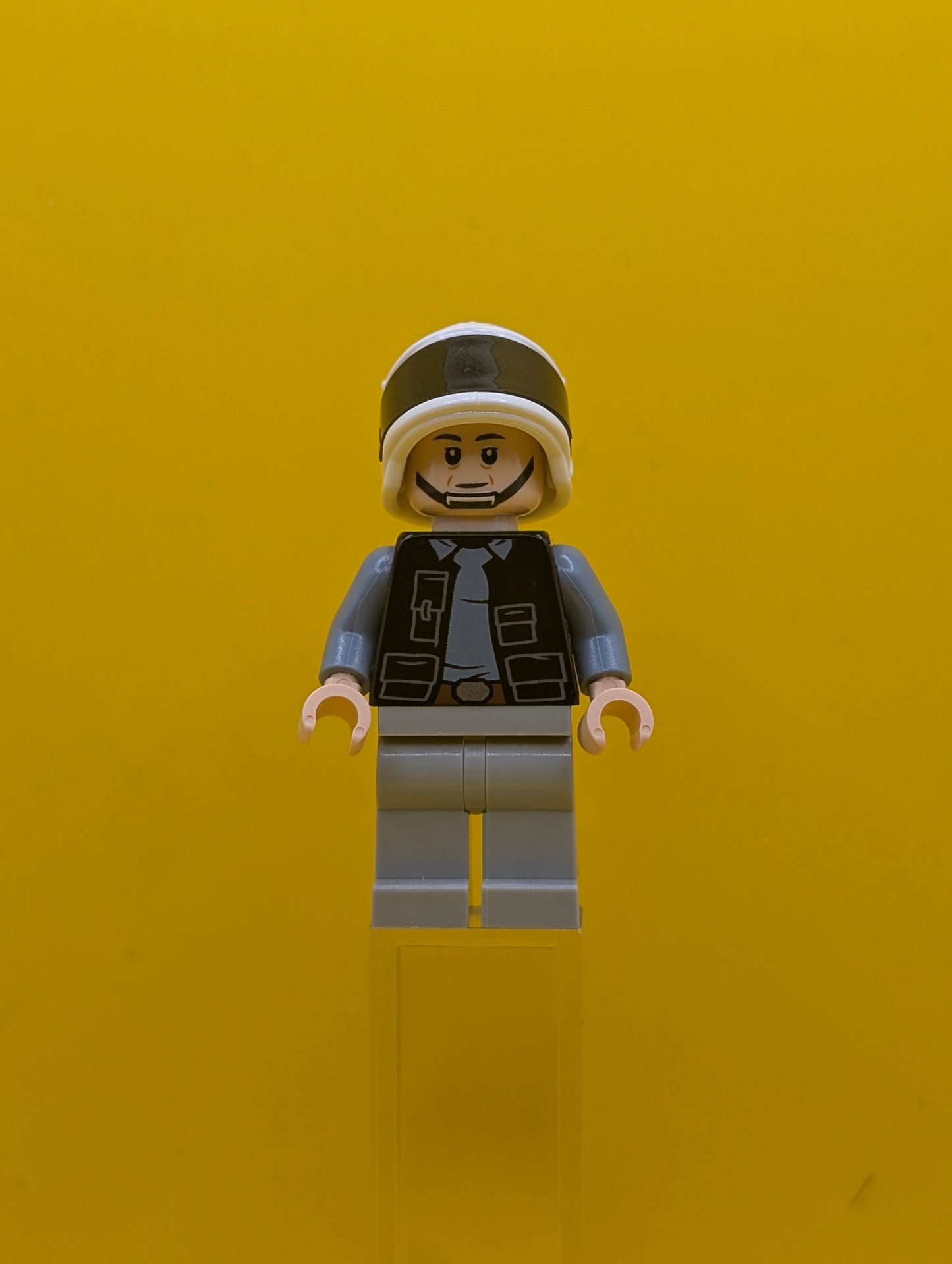 Rebel Fleet Trooper sw1391 Male, Vest with Pockets, Black Neck, Dark Brown Eyebrows Star Wars Lego Minifigure