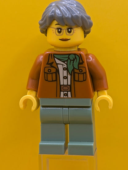 Misako njo0665 Ninjago Legacy Dark Orange Jacket Minifigure Lego