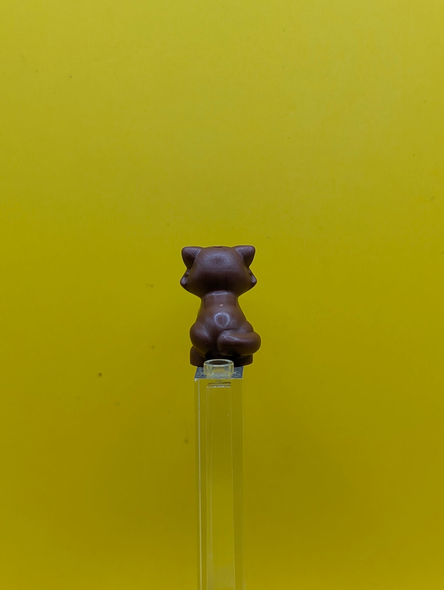 Raccoon 77110pb02 Friends Style with White Muzzle, Black Nose and Dark Brown Markings on Face Pattern Lego Marvel Minifigure