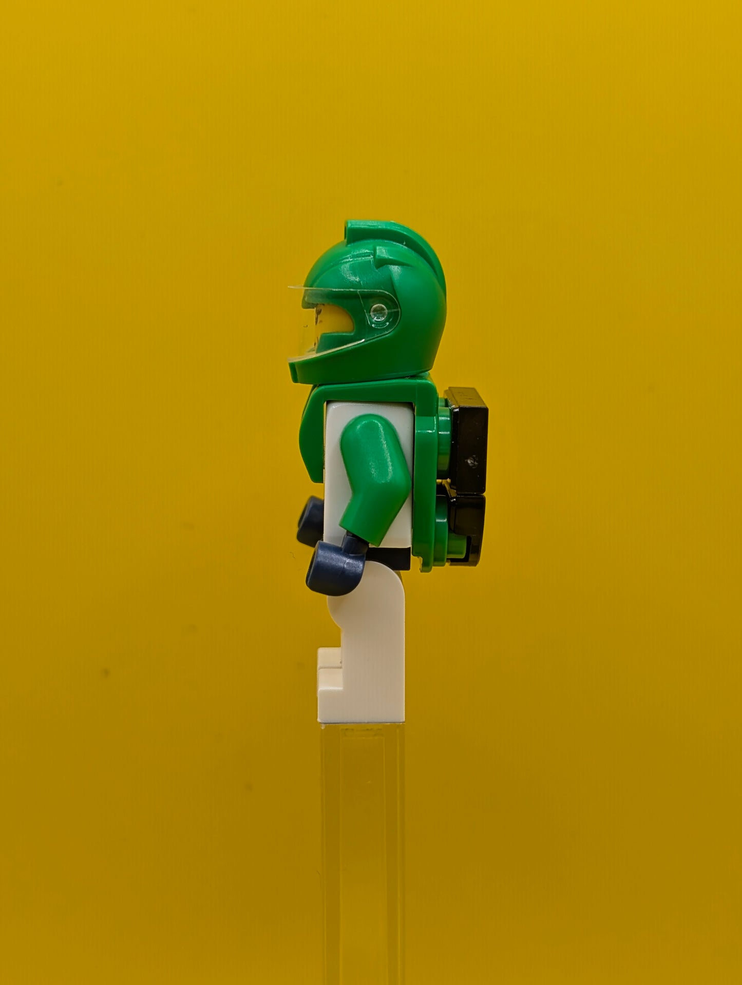 Astronaut cty1753 Female, White Spacesuit with Bright Green Arms, Bright Green Helmet, Trans-Clear Visor, Bright Green Harness with Solar Panel, Closed Mouth City Lego Minifigure
