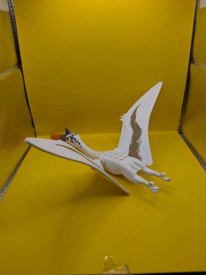 Dinosaur Quetzalcoatlus quetzal01 with Blue Eyes and Orange Jaw Jurassic World Lego Minifigure