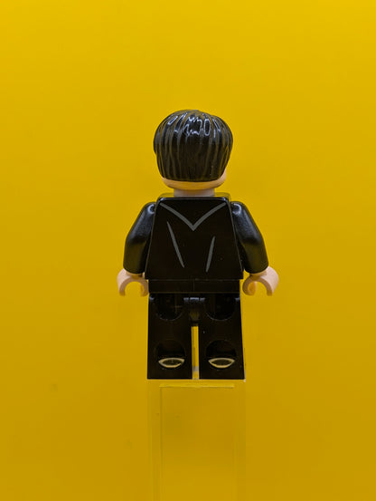 Harry Potter hp232 Dark Red Shirt and Tie, Black Robe Harry Potter Lego Minifigure