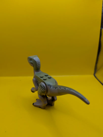 Dinosaur Raptor raptor06 Velociraptor with Olive Green Back and Tan Markings Jurassic World Lego Minifigure