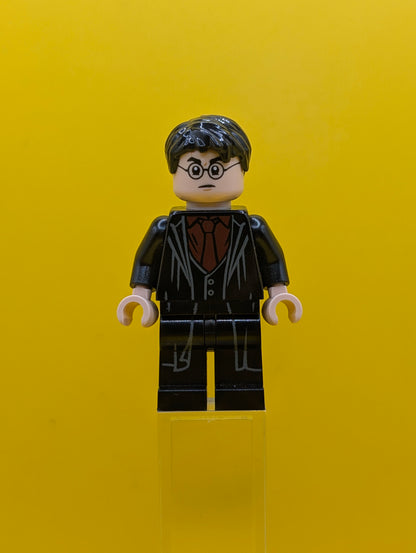 Harry Potter hp232 Dark Red Shirt and Tie, Black Robe Harry Potter Lego Minifigure