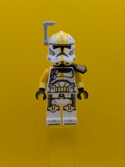 Clone Trooper sw1423 327th Star Corps (Phase 2) - Nougat Head, Rangefinder Star Wars Lego Minifigure
