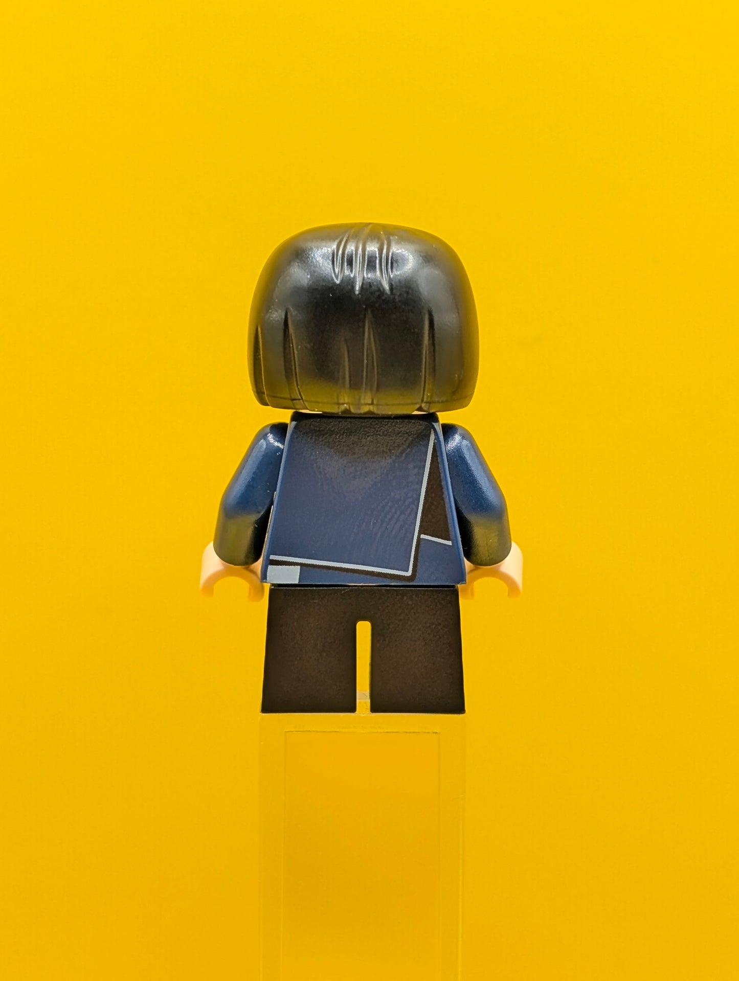 Edna Mode coldis2-17 The Incredibles Disney CMF Lego Minifigure (Complete with Stand and Accessories)