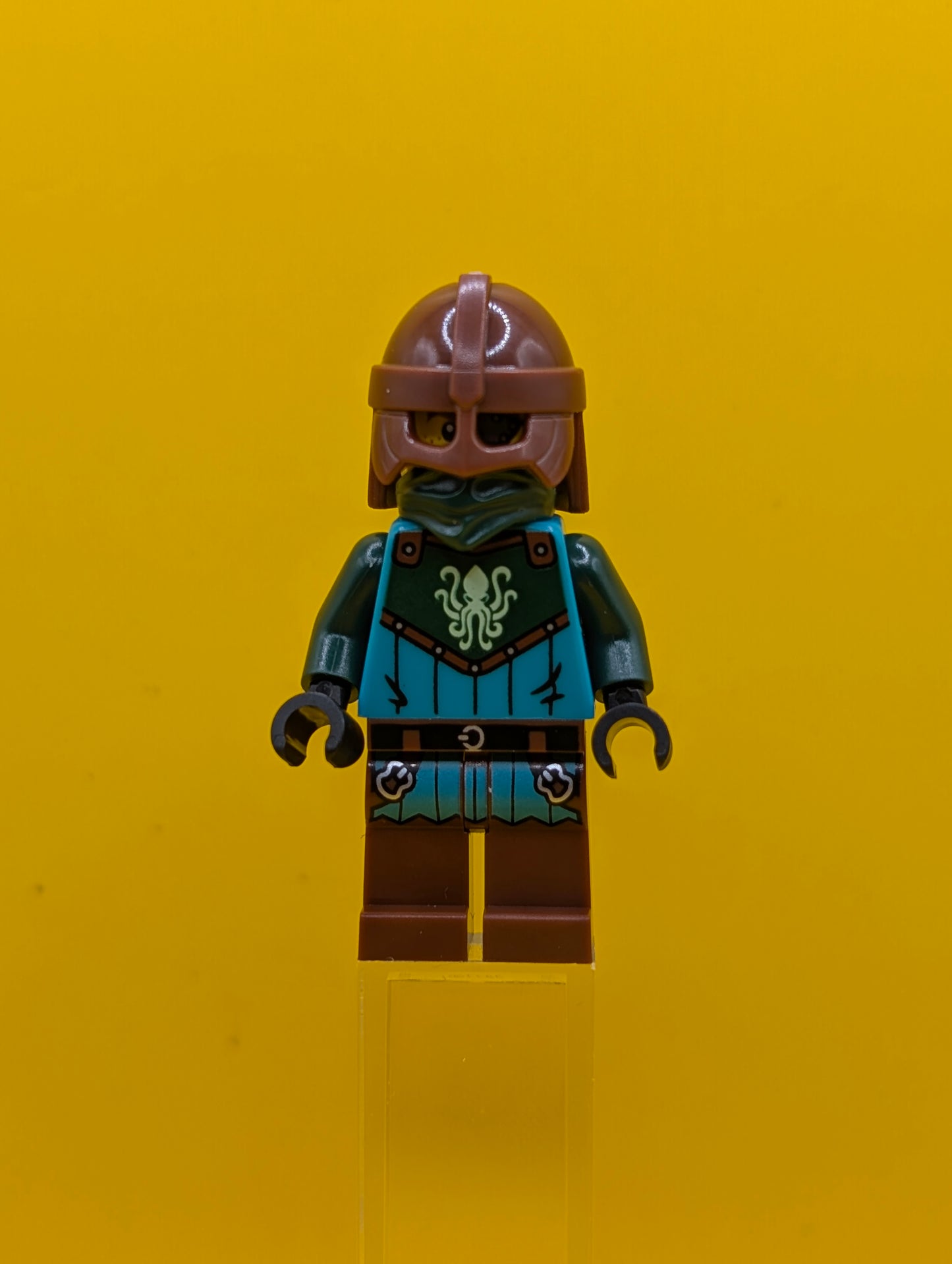 Kraken Warrior idea229 Male, Reddish Brown Helmet, Eye Patch Ideas Lego Minifigure