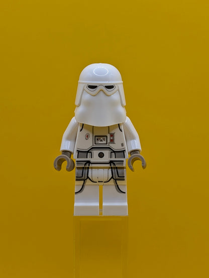 Snowtrooper sw1180 Female Reddish Brown Star Wars Minifigure Lego