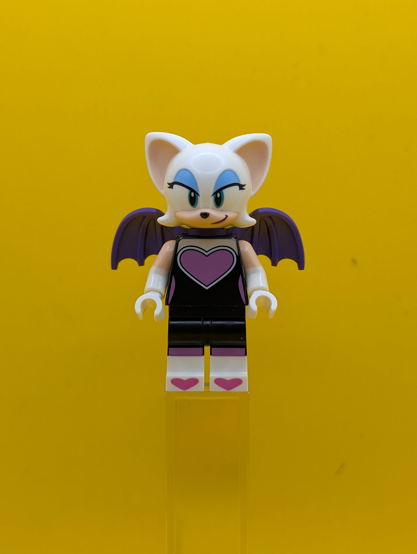 Rouge son015 Sonic The Hedgehog Lego Minifigure