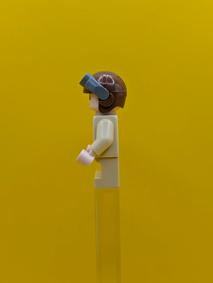 Anakin Skywalker sw1001 Short Legs, Reddish Brown Aviator Cap Star Wars Lego Minifigure
