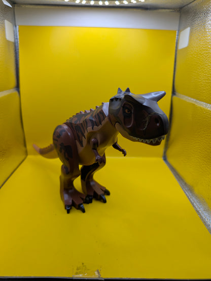 Dinosaur Carnotaurus carn02 with Stripes and Scar on Head Jurassic World Lego Minifigure