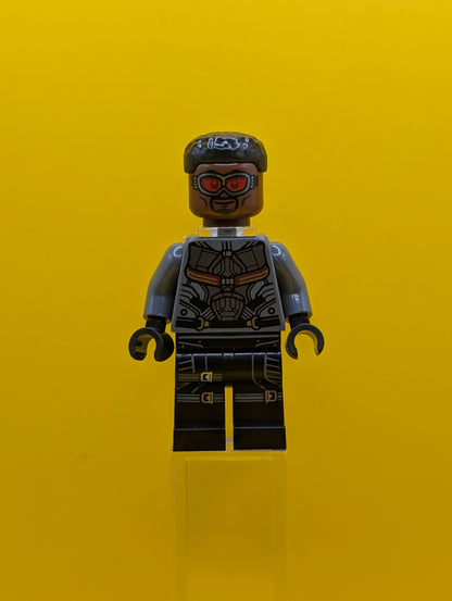Falcon sh0929 Dark Bluish Gray and Black Suit, Printed Legs Marvel Lego Minifigure