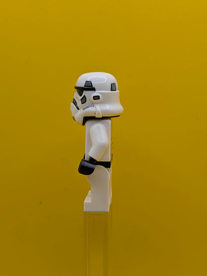 Imperial Stormtrooper sw1168 Female, Dual Molded Helmet with Light Bluish Gray Panels on Back, Light Nougat Head, Angry Smile Star Wars Lego Minifigure