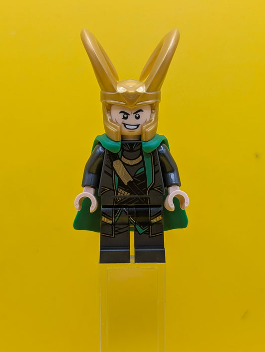 Loki sh0968 Pearl Dark Gray Suit, Flexible Rubber Cape Marvel Lego Minifigure