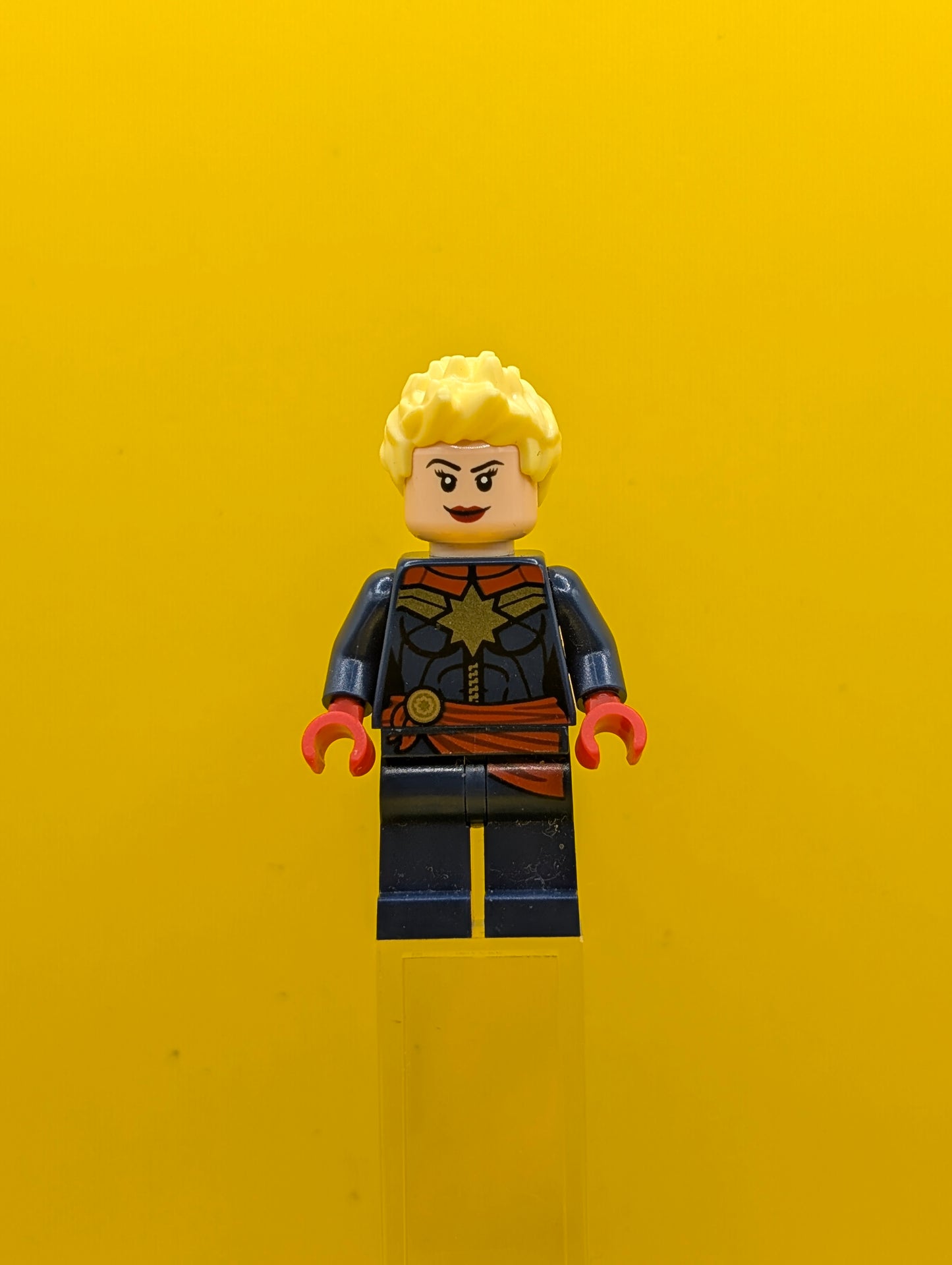 Captain Marvel sh0226 Red Sash Marvel Minifigure Lego