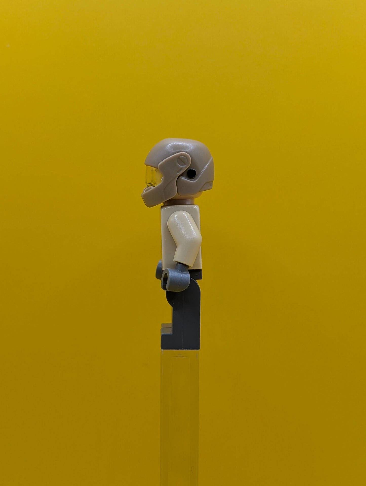 Resistance Trooper sw0696 Tan Jacket, Moustache Star Wars Lego Minifigure