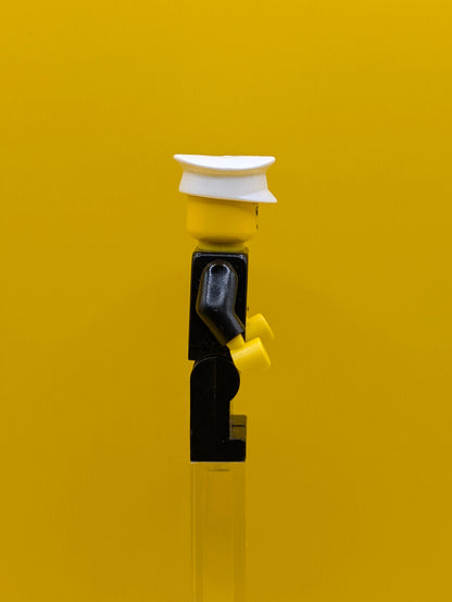 Police cty0005a City Suit with Blue Tie and Badge, Black Legs, White Hat, Black Eyebrows, Thin Grin Lego Minifigure