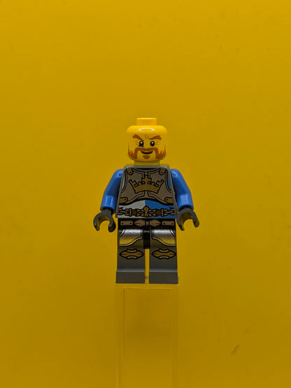 King's Knight Armor cas523 with Lion Head with Crown, Helmet with Fixed Grille Castle Lego Minifigure